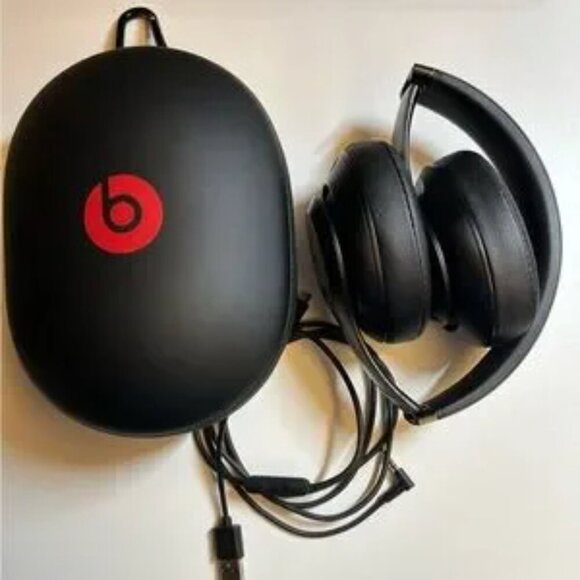 NWT Beats Studio3 Wireless Noise Cancelling Over-Ear Headphones - Picture 9 of 9